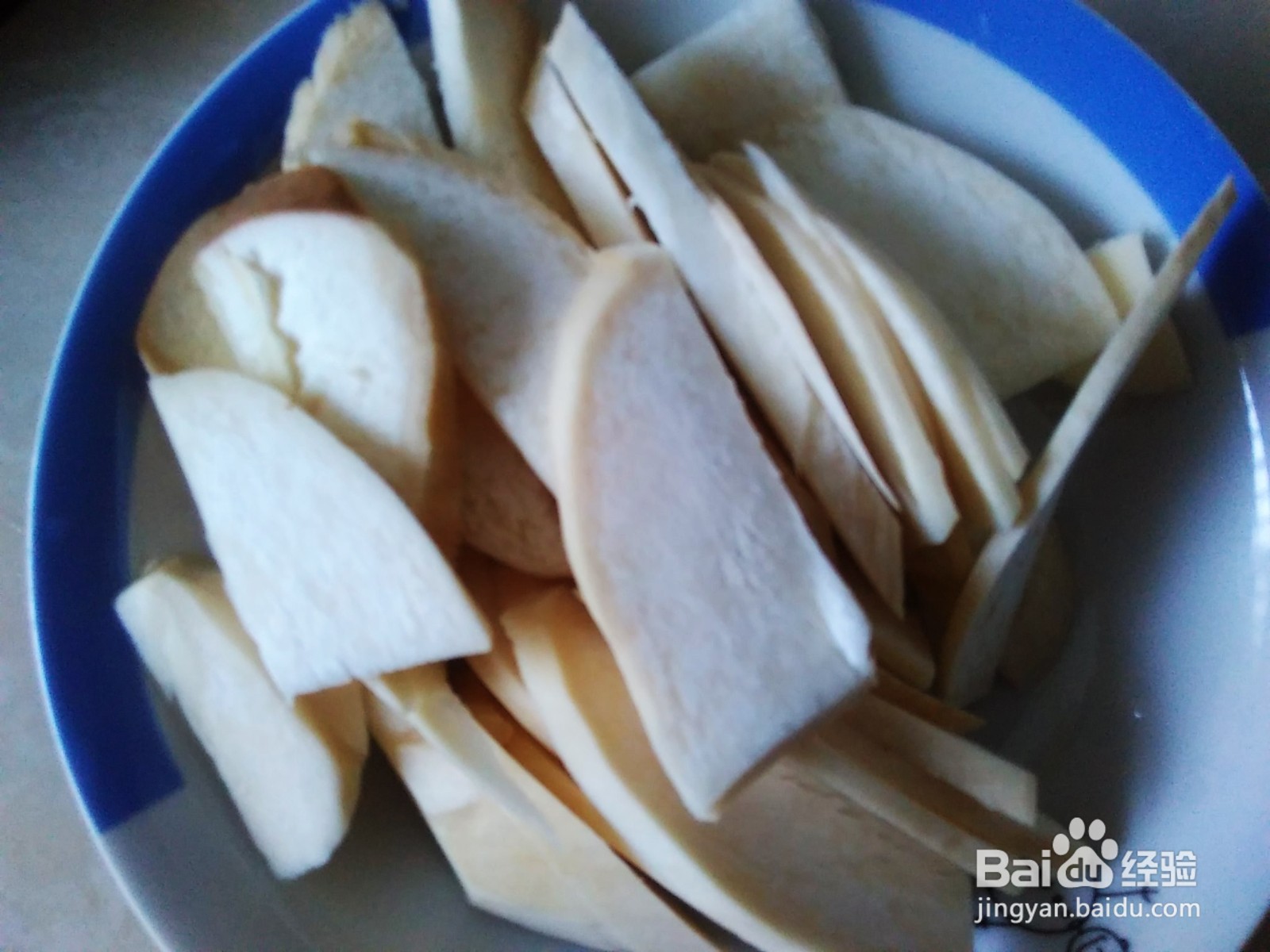 香肠扒杏鲍菇的家常做法