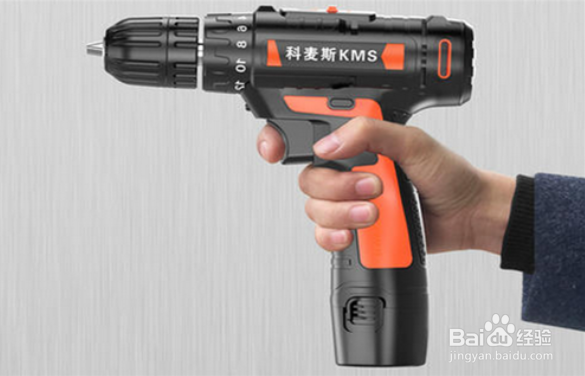 如何正确使用电动螺丝起子