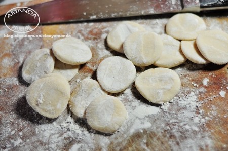 韭菜猪肉开口锅贴