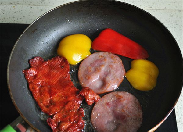 彩椒火腿三明治