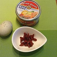 金枪鱼皮蛋粥的攻略