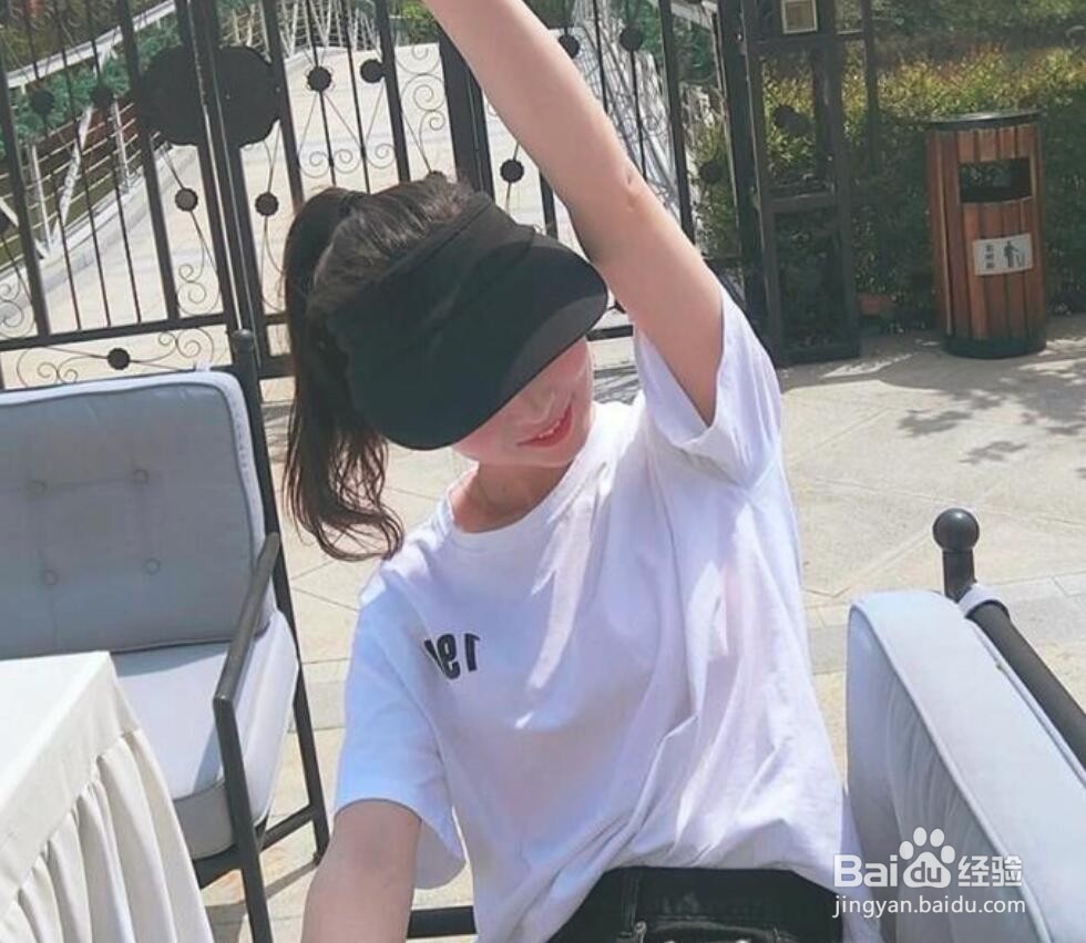 戴帽子的发型扎法推荐