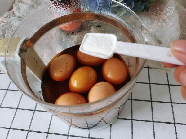 立夏核桃壳煮鸡蛋