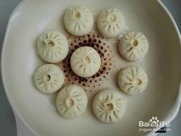 如何做出好吃的韭菜鸡蛋水煎包