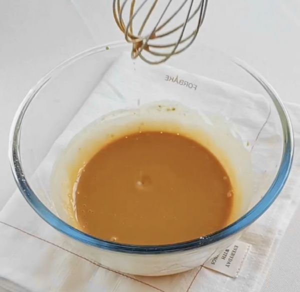 芝士咖啡巧脆珠冰皮月饼