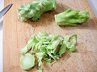 虾米炒鸡腿菇做法