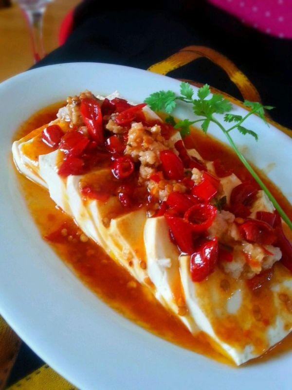肉末剁椒蒸水嫩豆腐