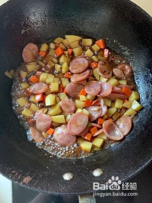 腊味煲仔饭的做法