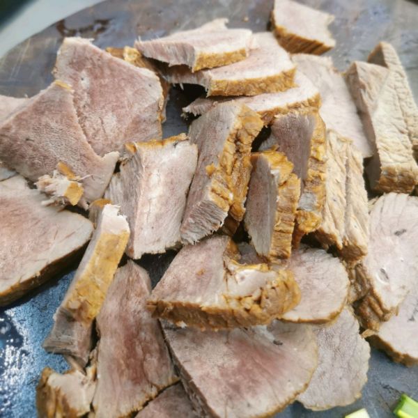 家常爆炒卤牛肉