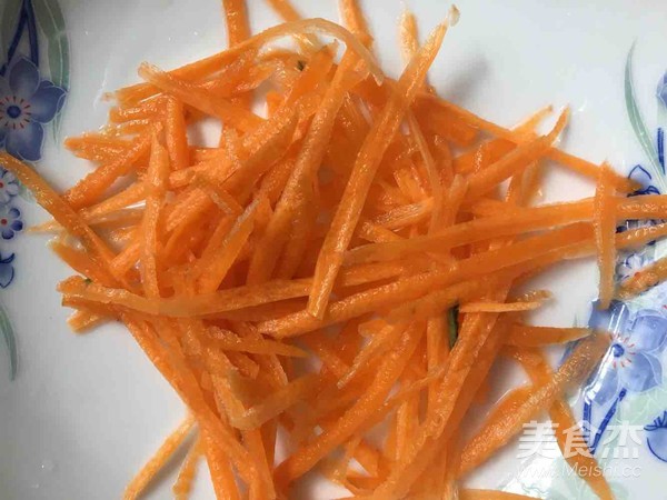 凉拌金针菇黄瓜