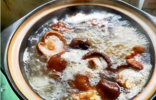 香菇玉米炖排骨怎么做好吃