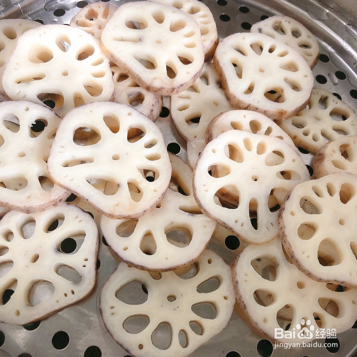 如何制作香酥炸藕片?