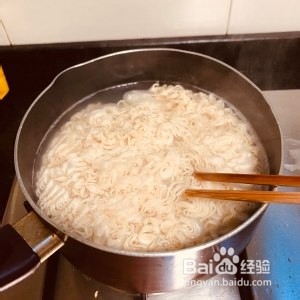 萝卜牛腩面的做法