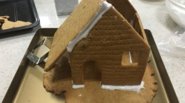 巨好看姜饼屋的做法