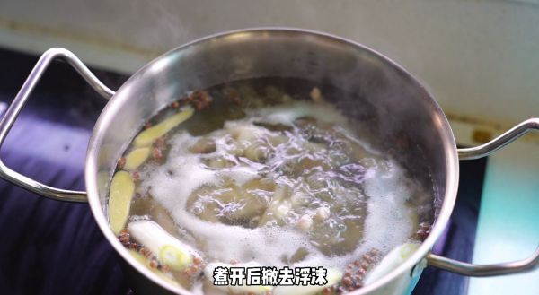 小土豆红烧鸡爪