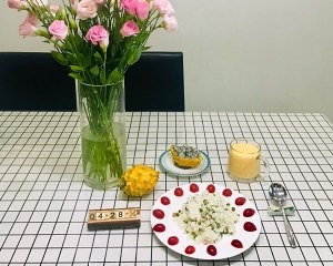 食补佳品腊肉豌豆饭的做法