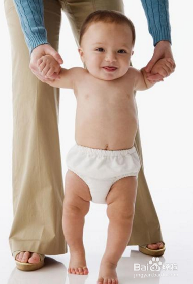 刚刚学会走路的宝宝要注意什么