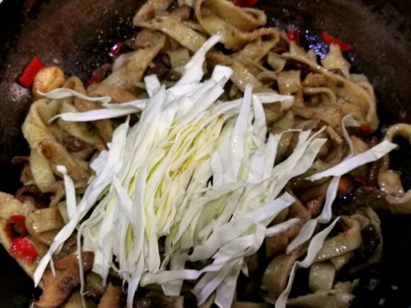 香菇肉丝绿豆粉