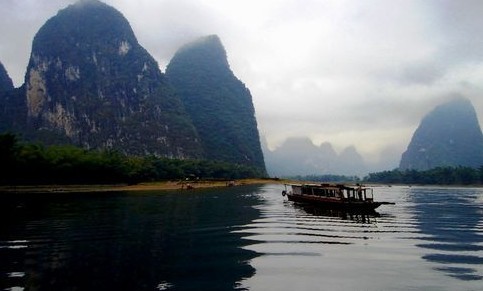 桂林水街和冠岩旅游住宿美食攻略