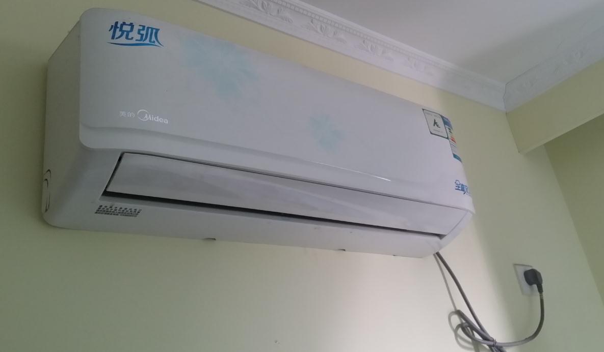 空调插座不拔费电吗