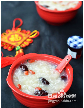 银耳红枣糯米粥