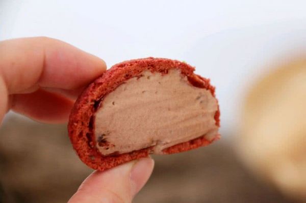 4种口味菠萝泡芙+3种口味冰激凌夹馅: