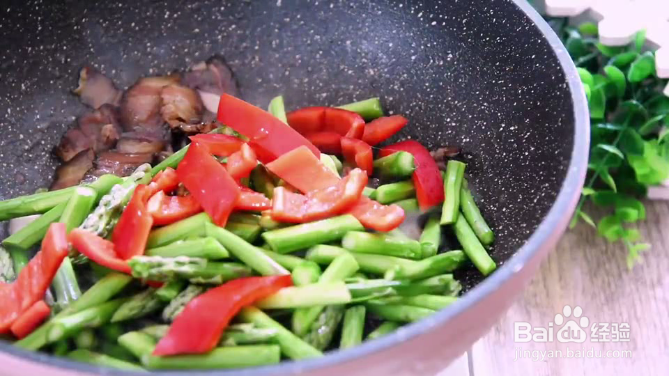 怎么做芦笋炒腊肉