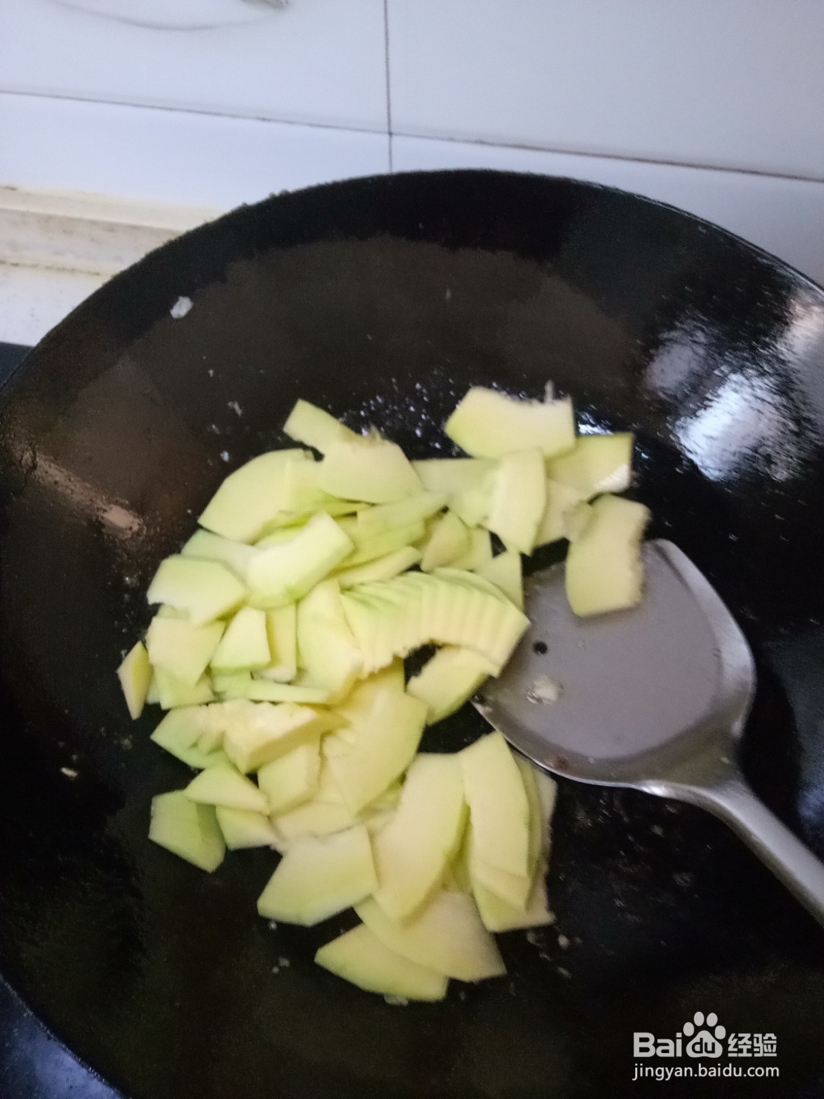 嫩南瓜炒鸡胸肉