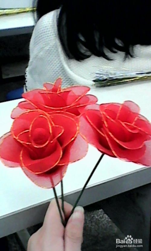 怎样使用丝网花制作DIY玫瑰