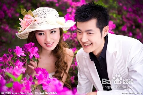 拍婚纱照穿什么内衣看起来更合适