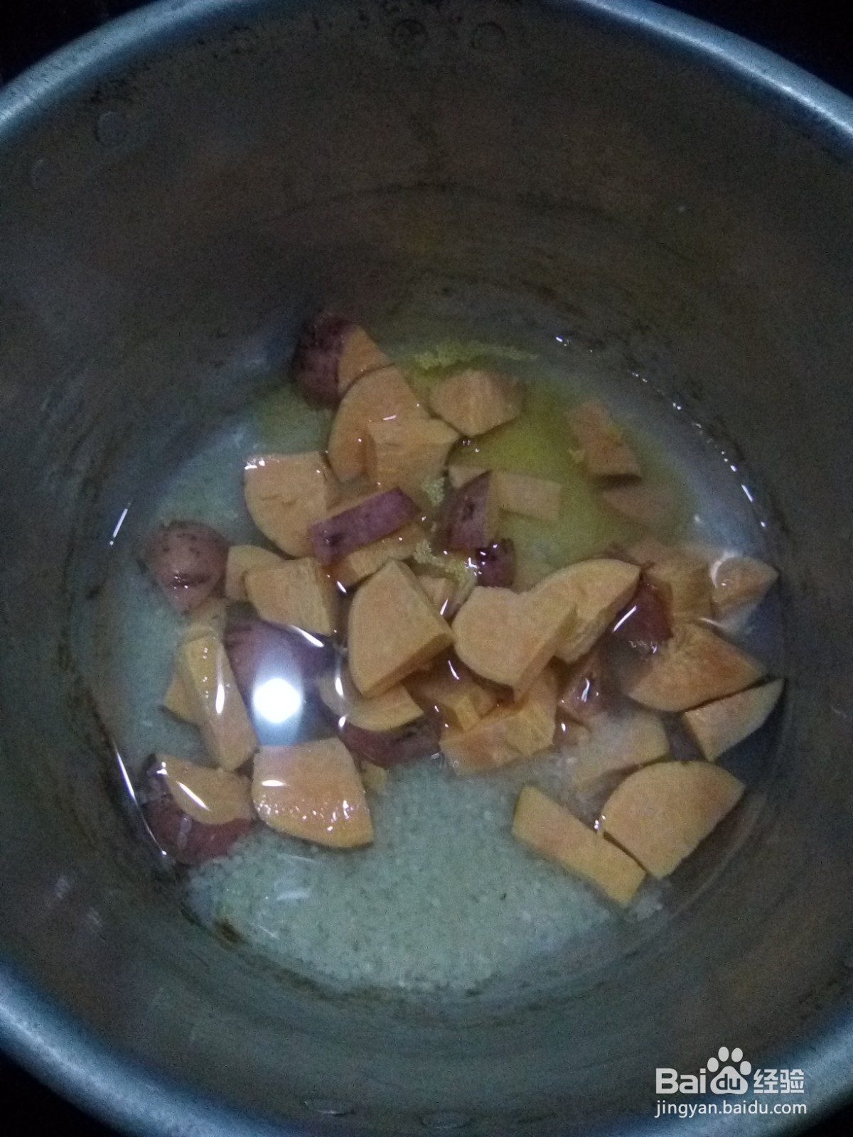 家常小米地瓜粥