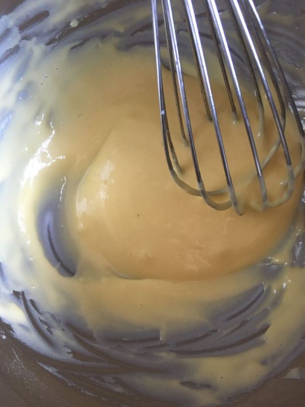 糖霜玫瑰奶油蛋糕