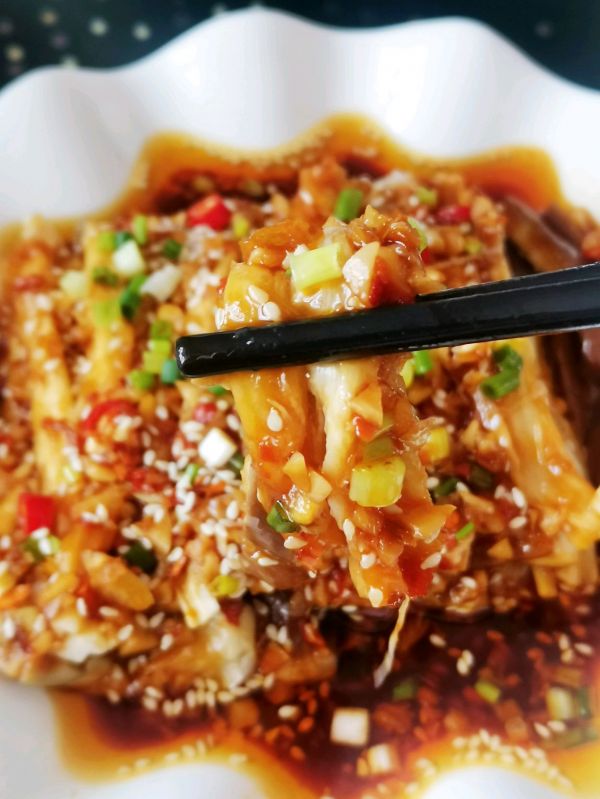 麻辣手撕凉拌茄子