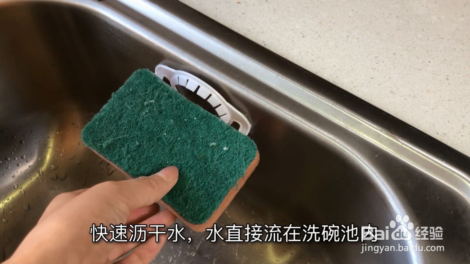 油桶上的提手不要扔,简直太实用了,来学习吧