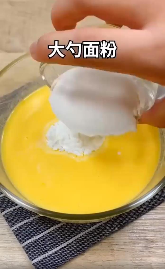 如何制作好吃的酸奶蛋糕