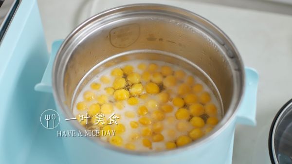 酒酿南瓜糯米丸子