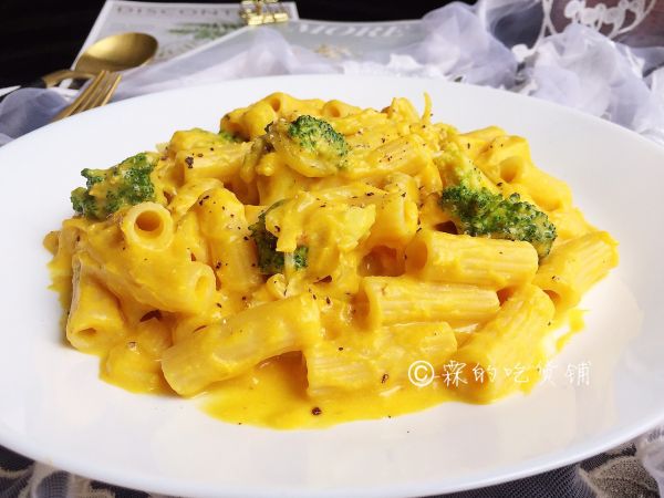 奶油南瓜汁鸡胸意面