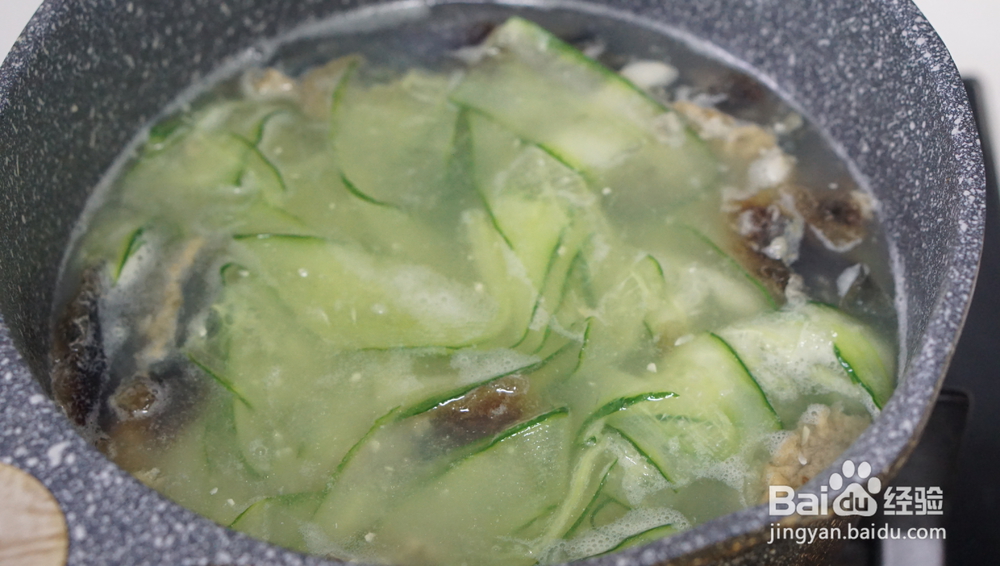 做家常菜黄瓜皮蛋汤的教程！