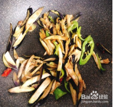 茄子煎鸡蛋的家常做法