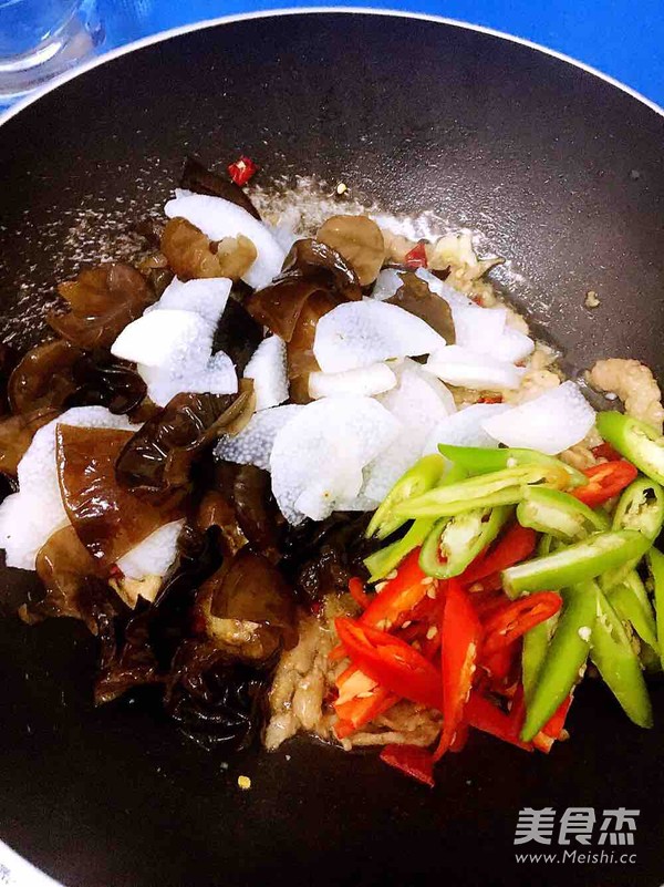 山药木耳炒肉片