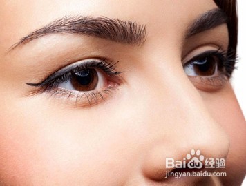 警惕眼睛暴露的这些病