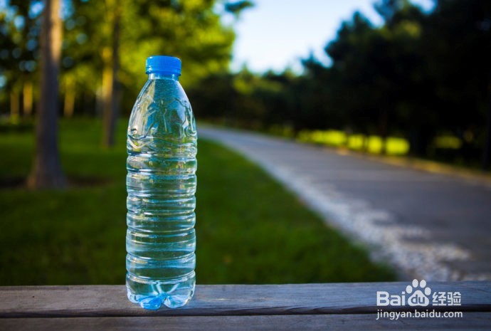 一个人住酒店如何防盗?