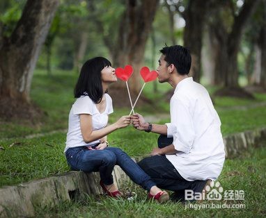 巧用11个恋爱暗示告诉TA