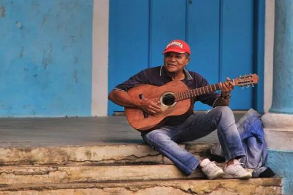 一生不变粤语谐音发音是什么