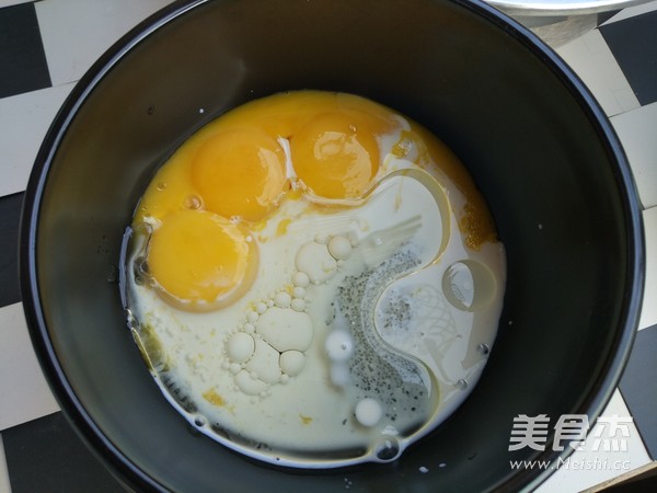 电饭煲红曲蛋糕