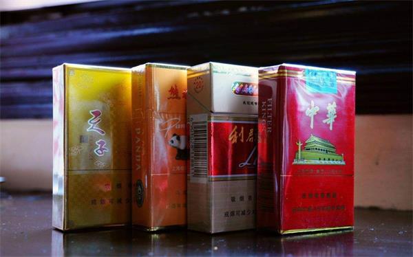为什么香烟软包比硬包贵