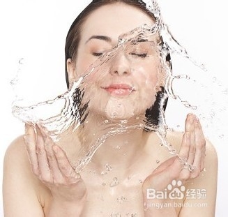 想要脸白皮肤好或少长斑吗