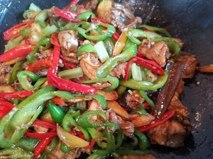 小炒鸡肉的做法