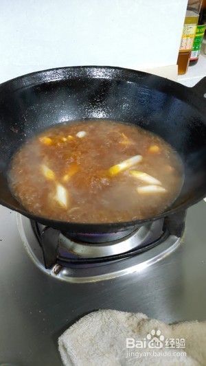 铁锅炖嘎鱼的做法怎么做铁锅炖嘎鱼呢