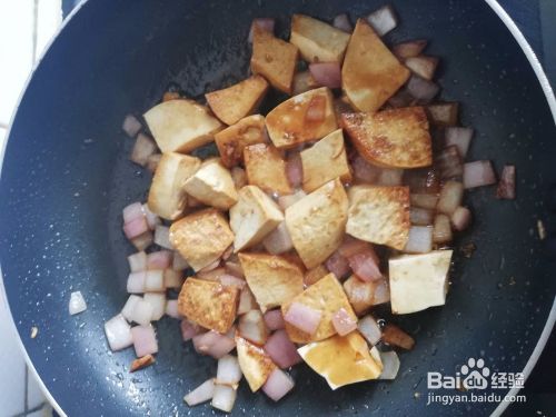 洋葱烧豆腐的做法